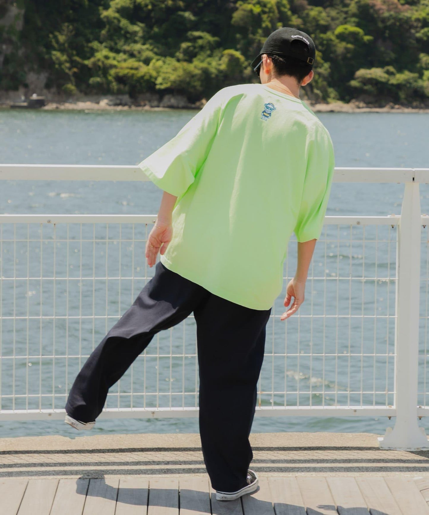 Wide Dad GRAPHIC T-SHIRTS WITH HATCH T恤