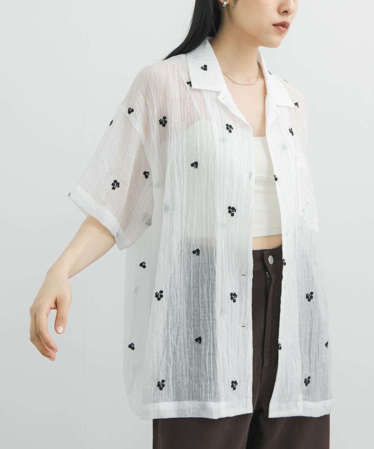 刺繡透紗襯衫