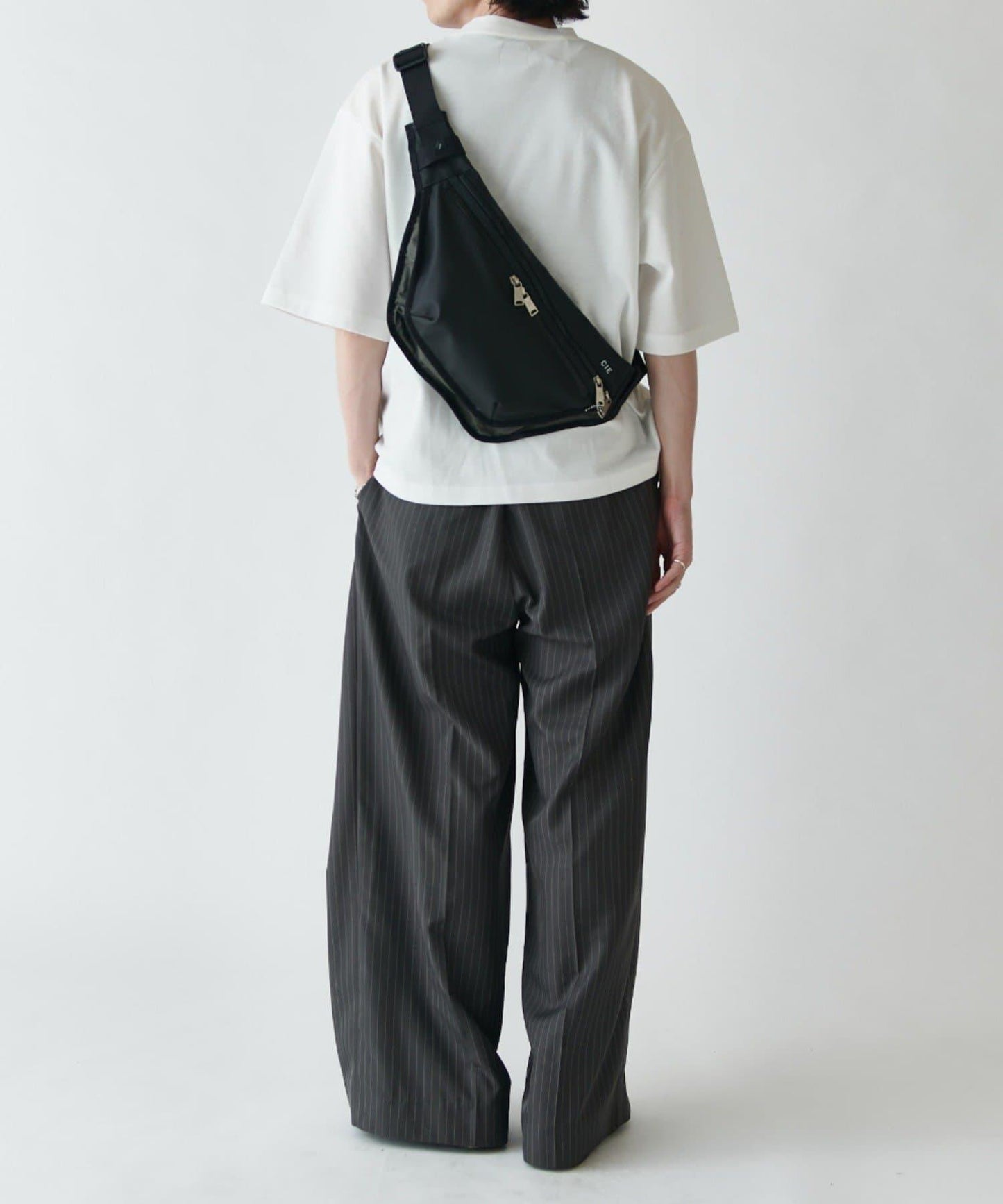 CIE VARIOUS SLINGBAG-M 斜挎包
