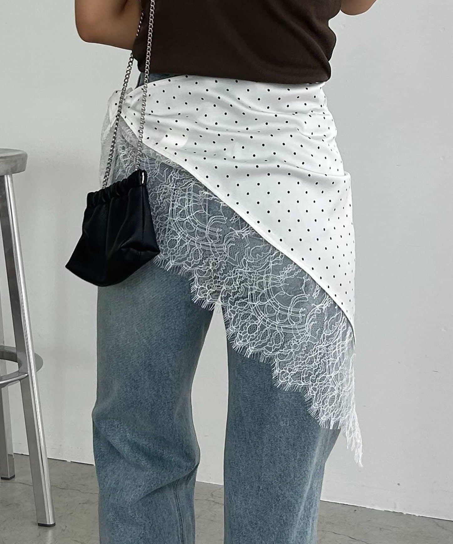 多用途 蕾絲緞面 圍巾（三色可選）