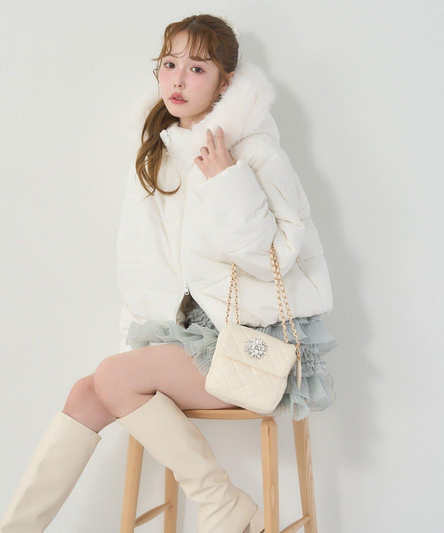 NICE CLAUP 2026冬季款 短款人造毛領人造羽絨服 女
