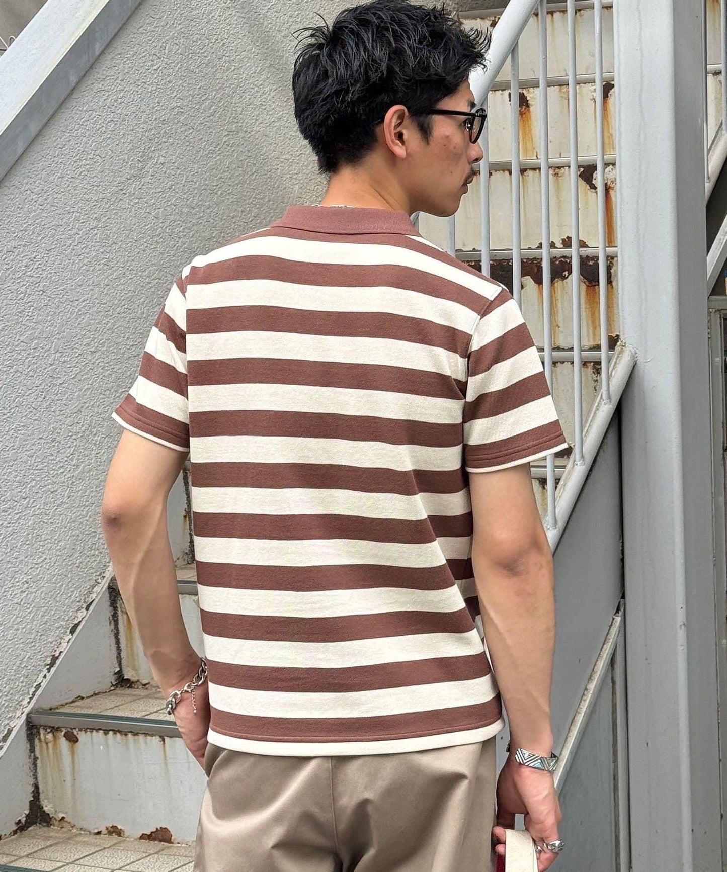 條紋開領POLO衫
