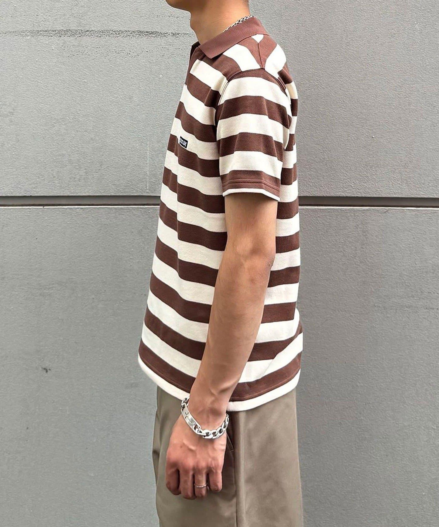 條紋開領POLO衫