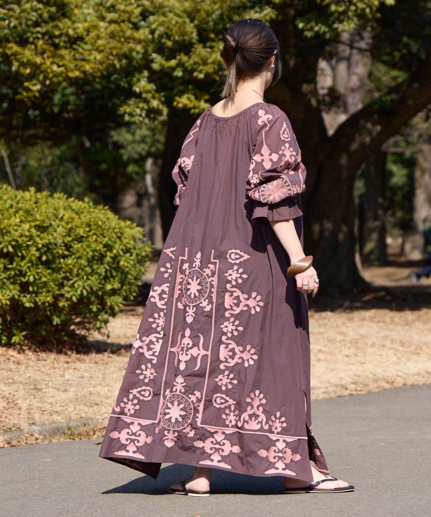 Aguni 2WAY 蓬鬆廓形 刺繡 連衣裙