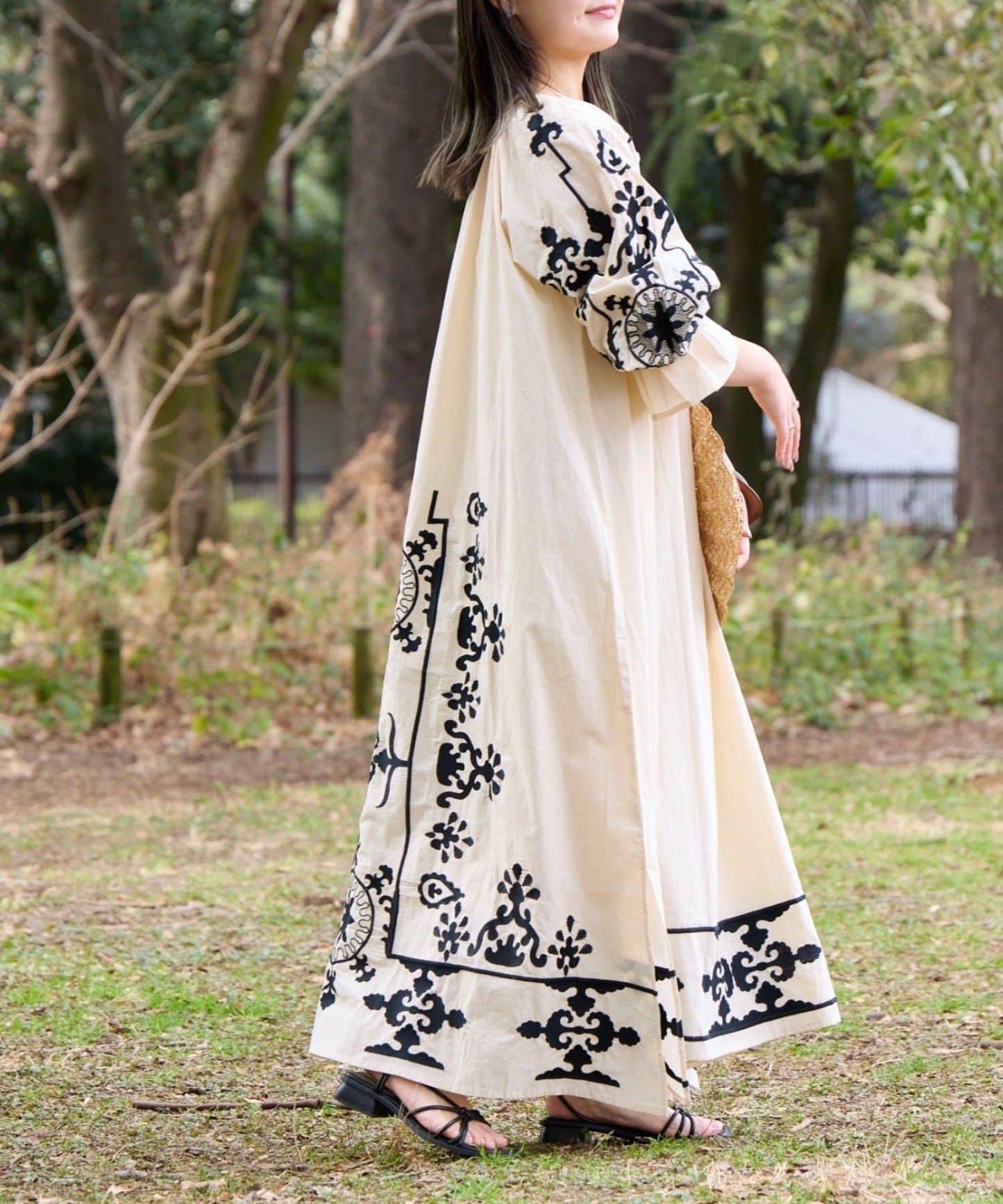 Aguni 2WAY 蓬鬆廓形 刺繡 連衣裙