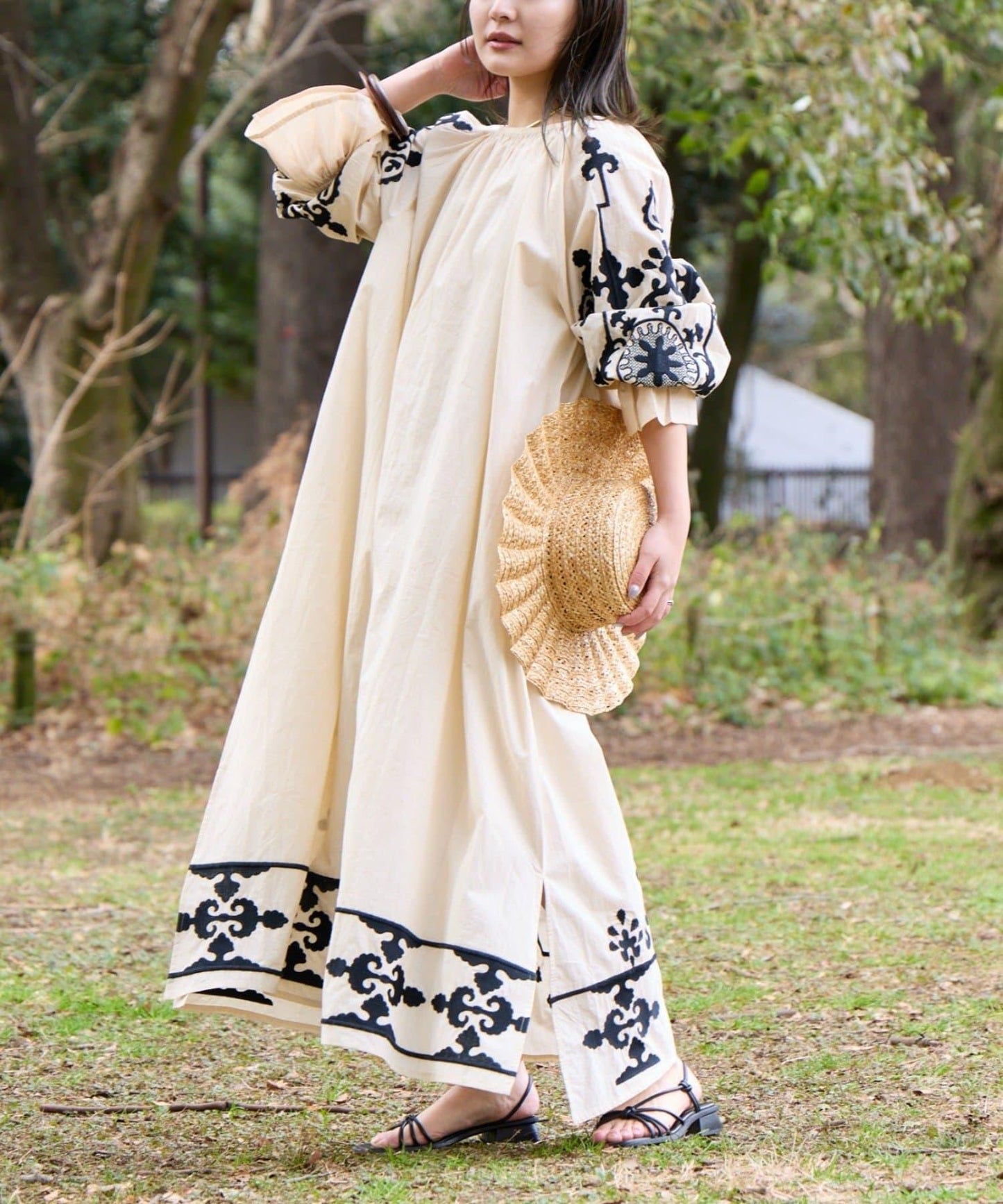Aguni 2WAY 蓬鬆廓形 刺繡 連衣裙
