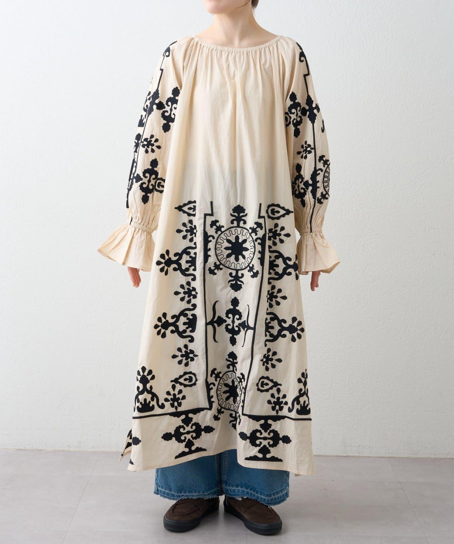 Aguni 2WAY 蓬鬆廓形 刺繡 連衣裙