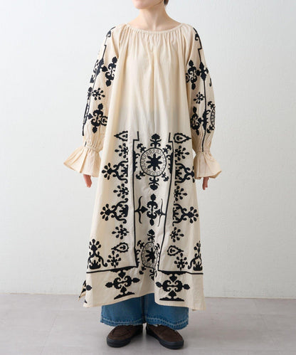 Aguni 2WAY 蓬鬆廓形 刺繡 連衣裙