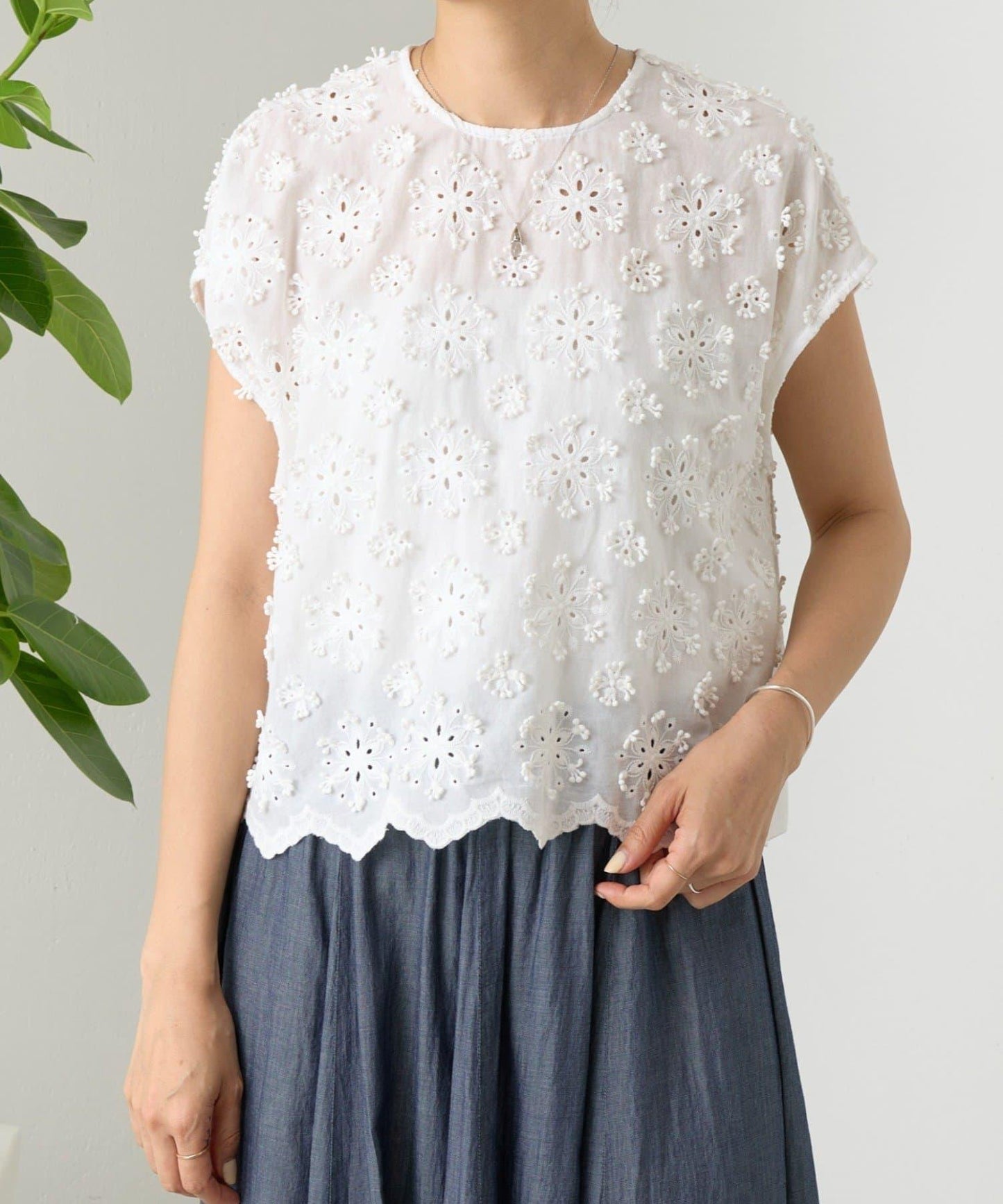 刺繡襯衫