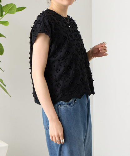 刺繡襯衫