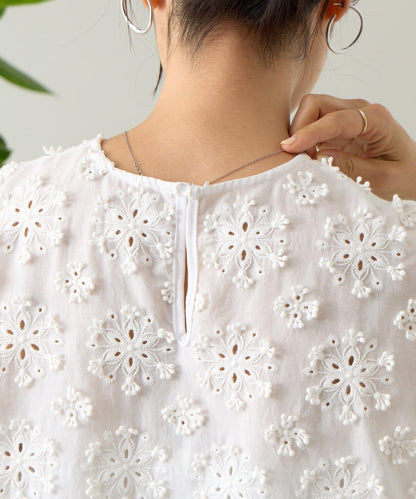 刺繡襯衫