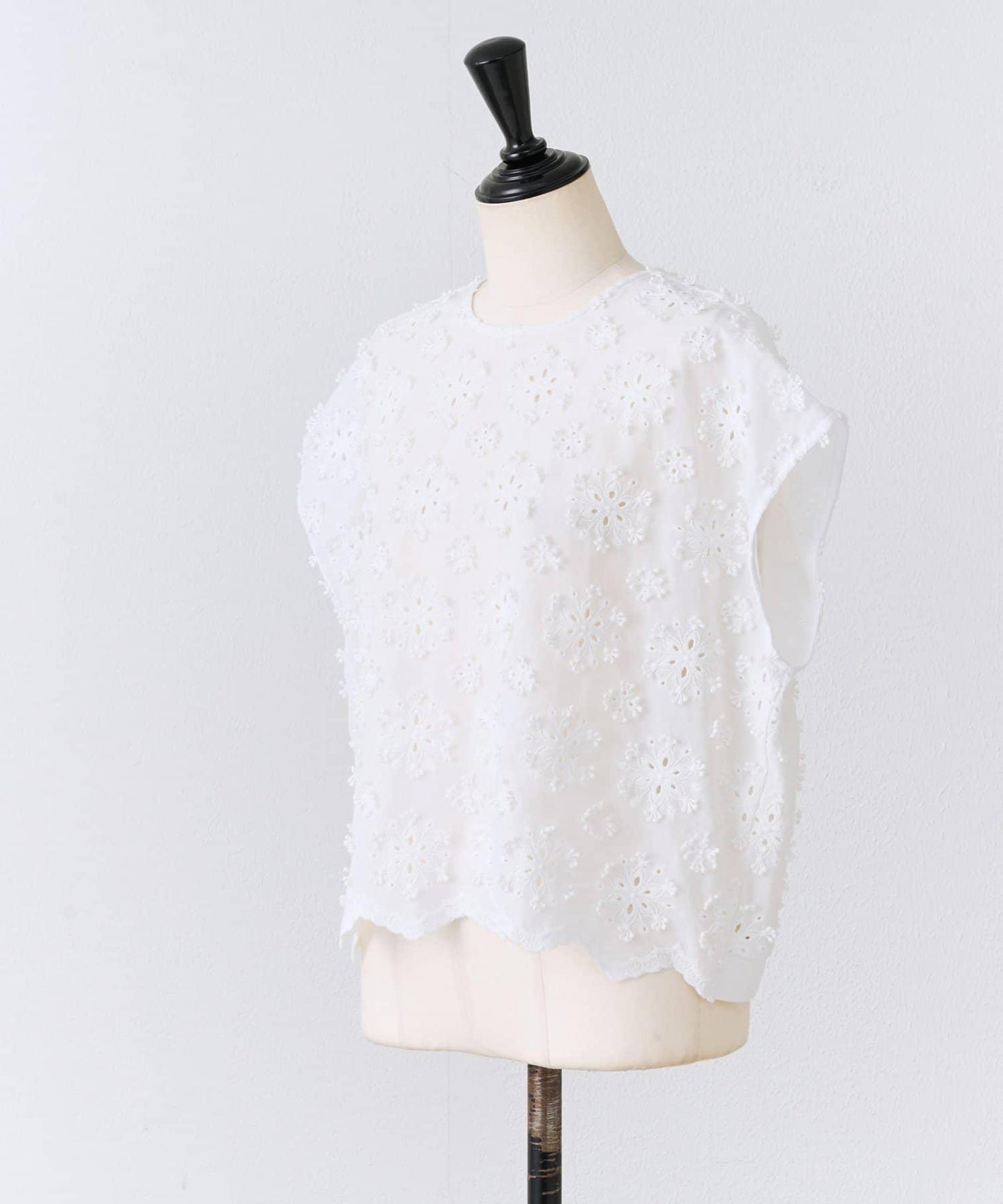 刺繡襯衫