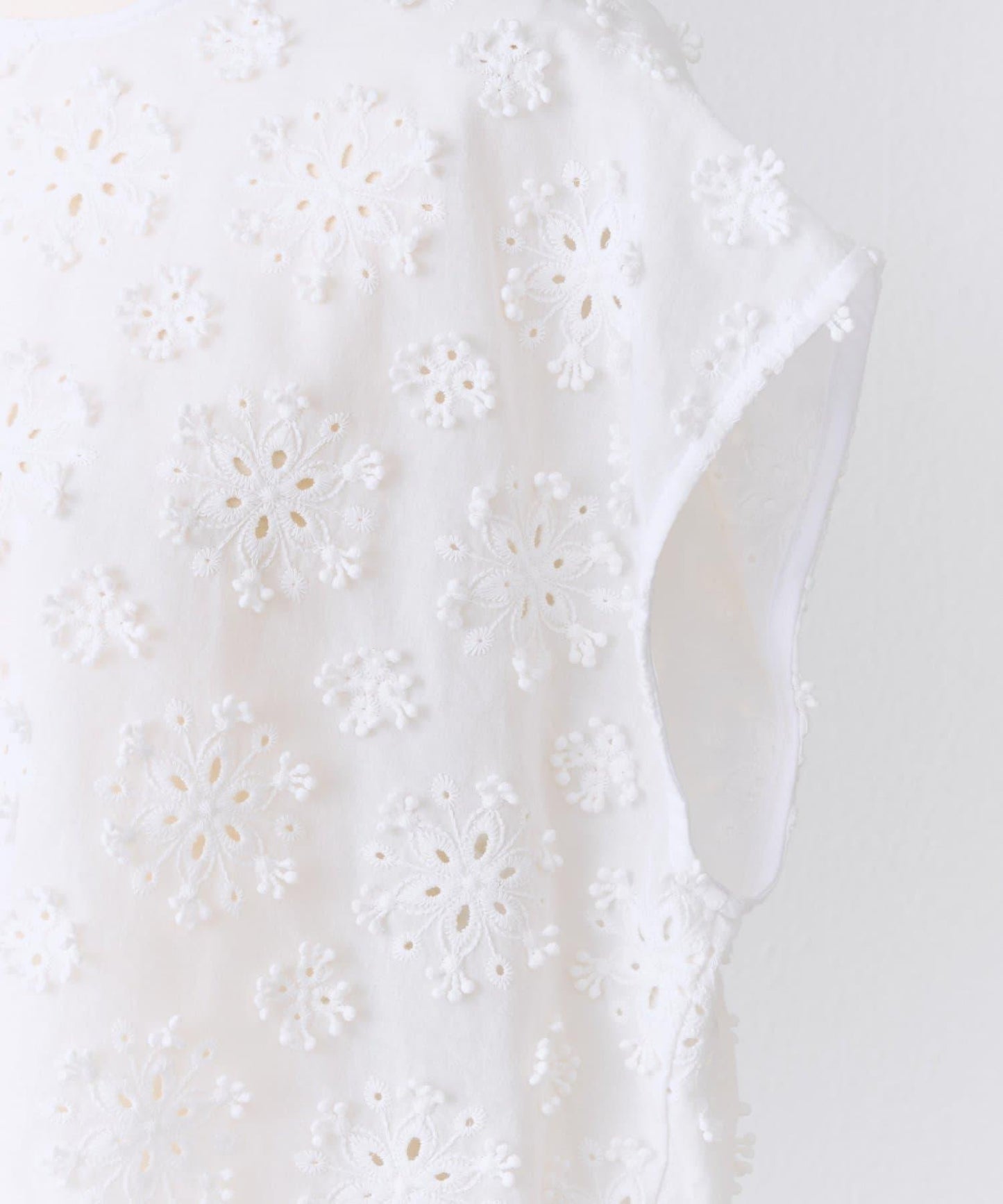 刺繡襯衫