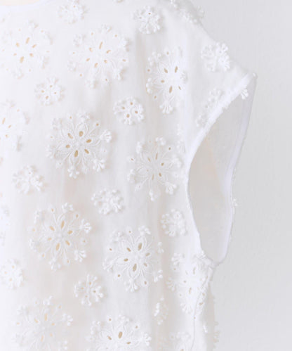 刺繡襯衫