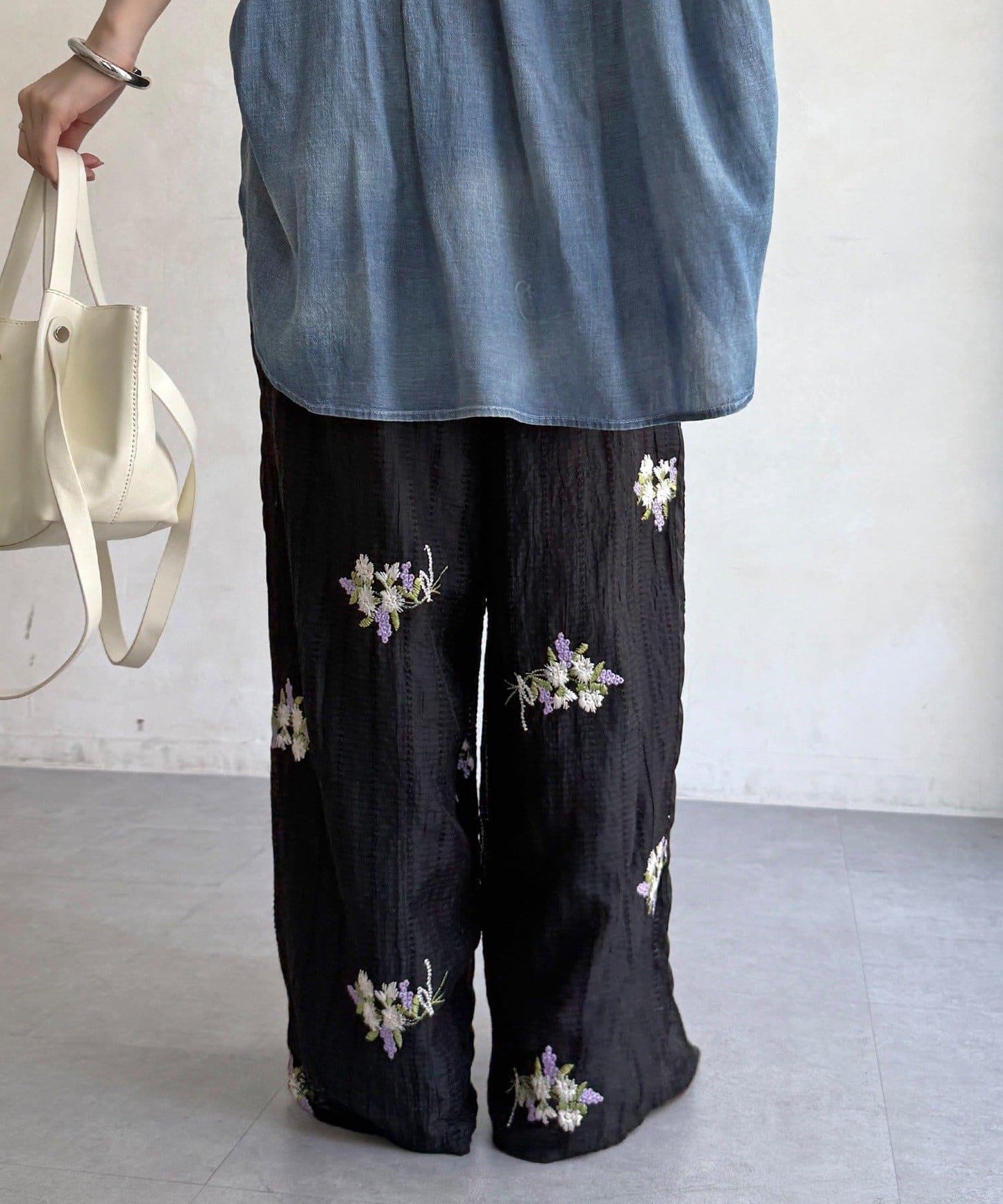 花卉刺繡 休閒褲（網絡）