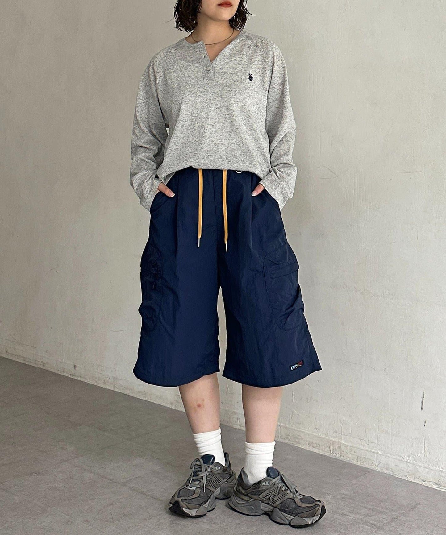 尼龍鬆緊工裝休閒短褲