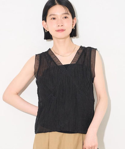 透紗刺繡 無袖款 結合帶胸墊設計 上衣＋吊帶衫套裝