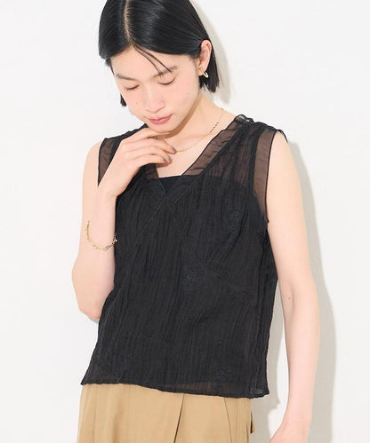 透紗刺繡 無袖款 結合帶胸墊設計 上衣＋吊帶衫套裝