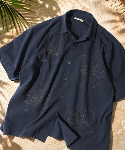 寬鬆版花朵刺繡短袖開領襯衫
