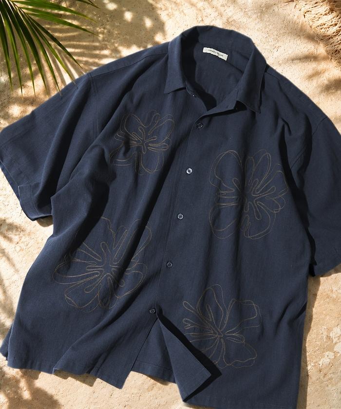 寬鬆版花朵刺繡短袖開領襯衫