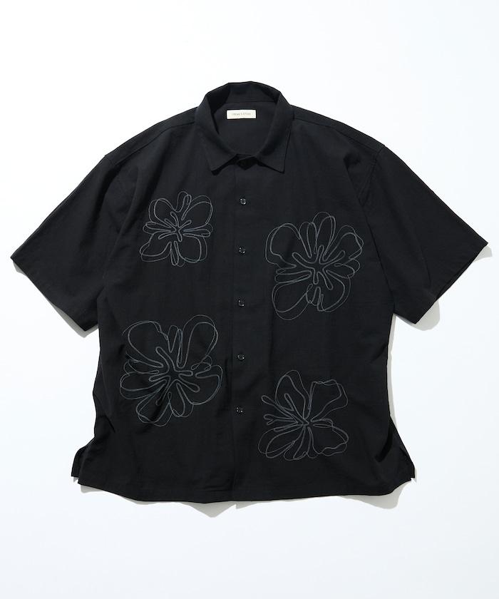 寬鬆版花朵刺繡短袖開領襯衫