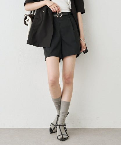 帶裝飾牌褶皺短褲