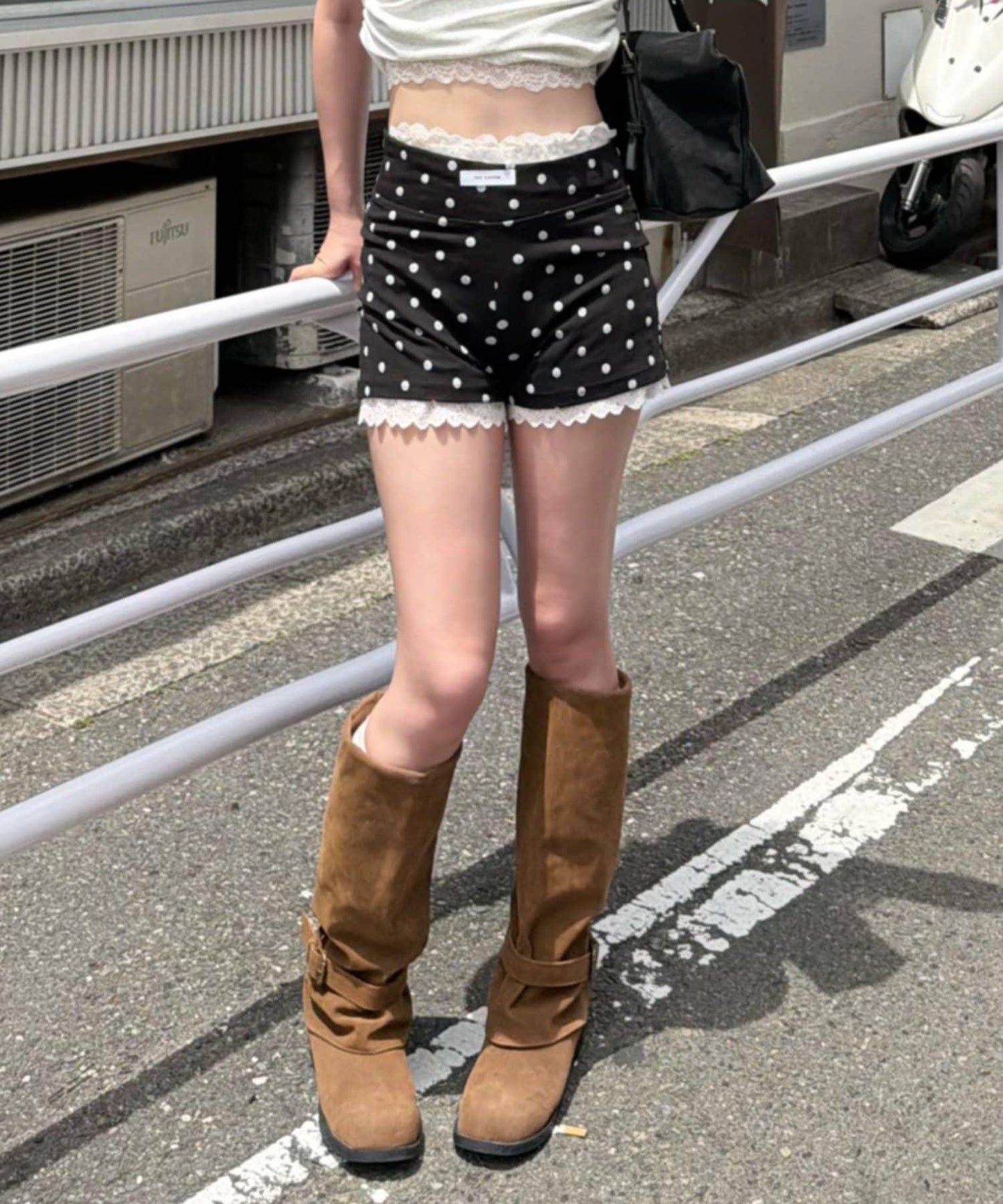 波點鉚釘設計 微短褲