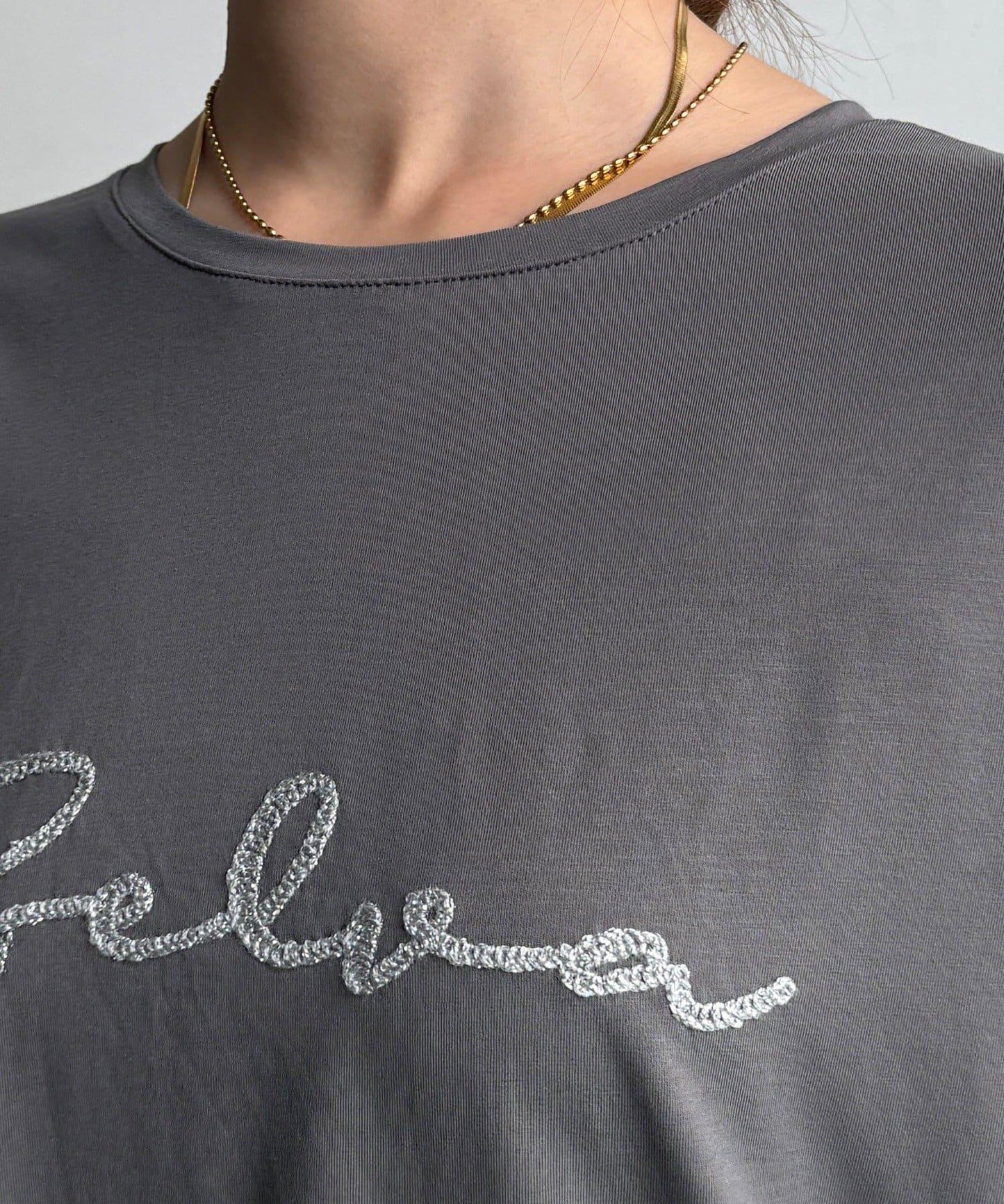 繩線刺繡Logo TEE