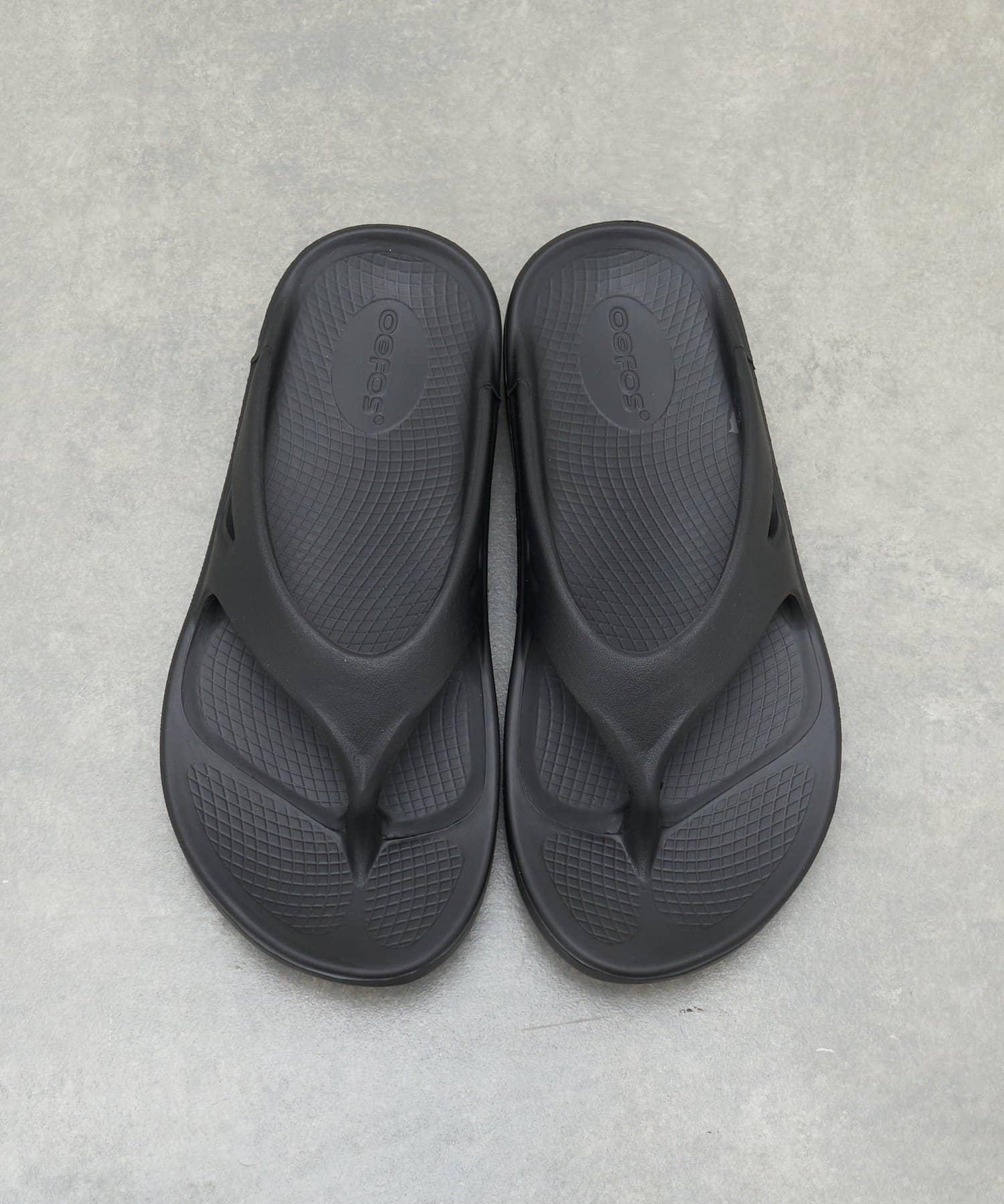 OOFOS ウーフォス OORIGINAL 鞋款