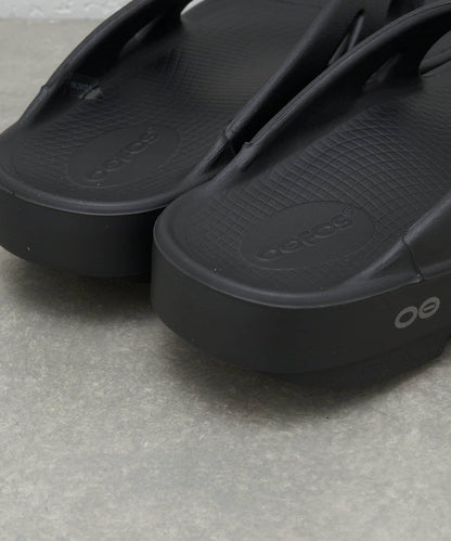 OOFOS ウーフォス OORIGINAL 鞋款