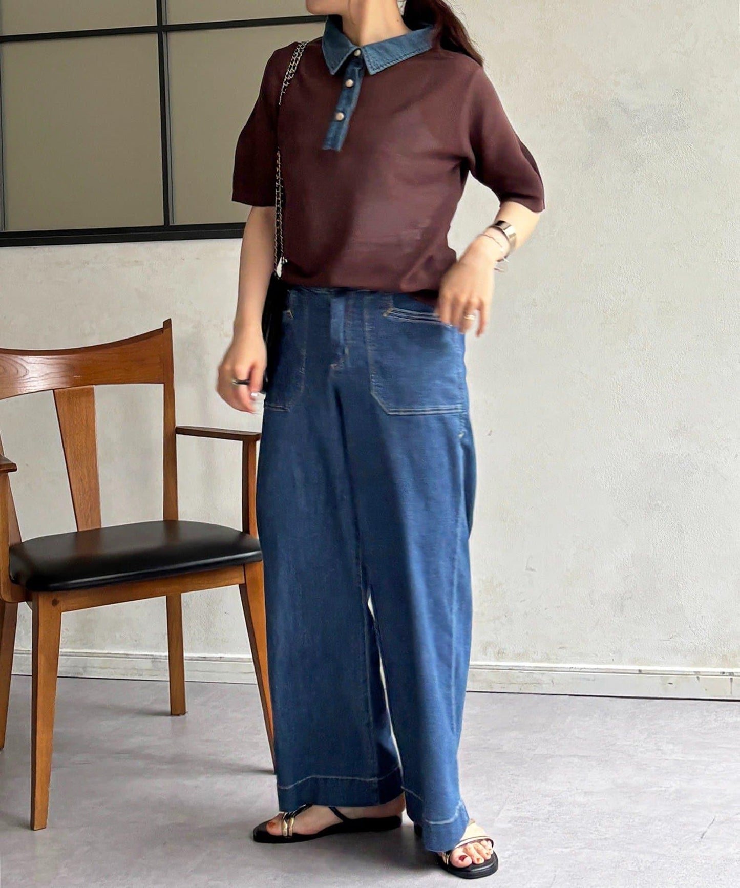 牛仔拼接領口套頭上衣