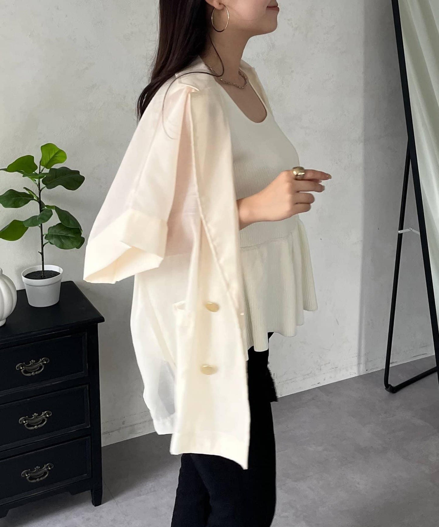 方領 荷葉擺 羅紋針織 背心