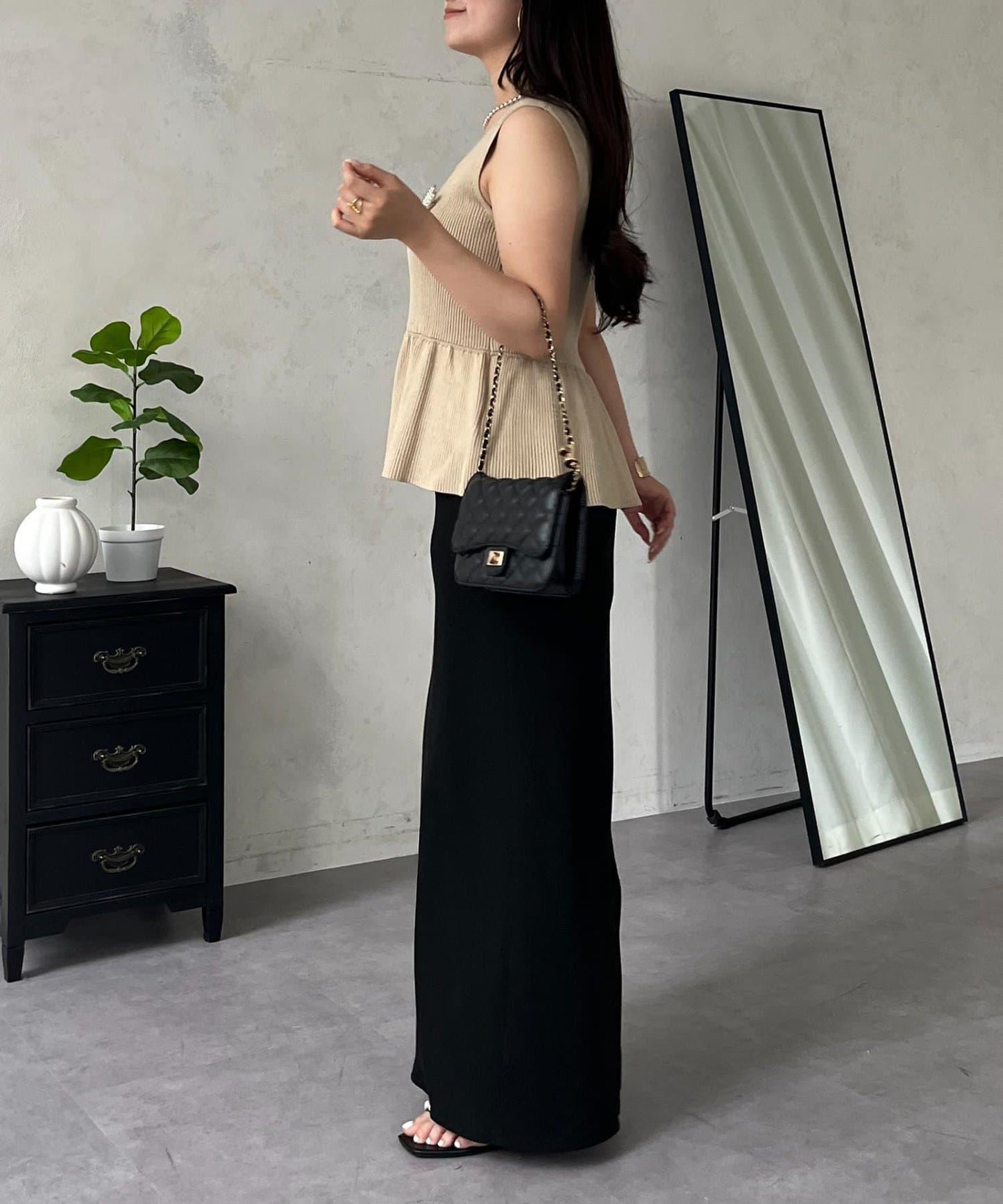方領 荷葉擺 羅紋針織 背心