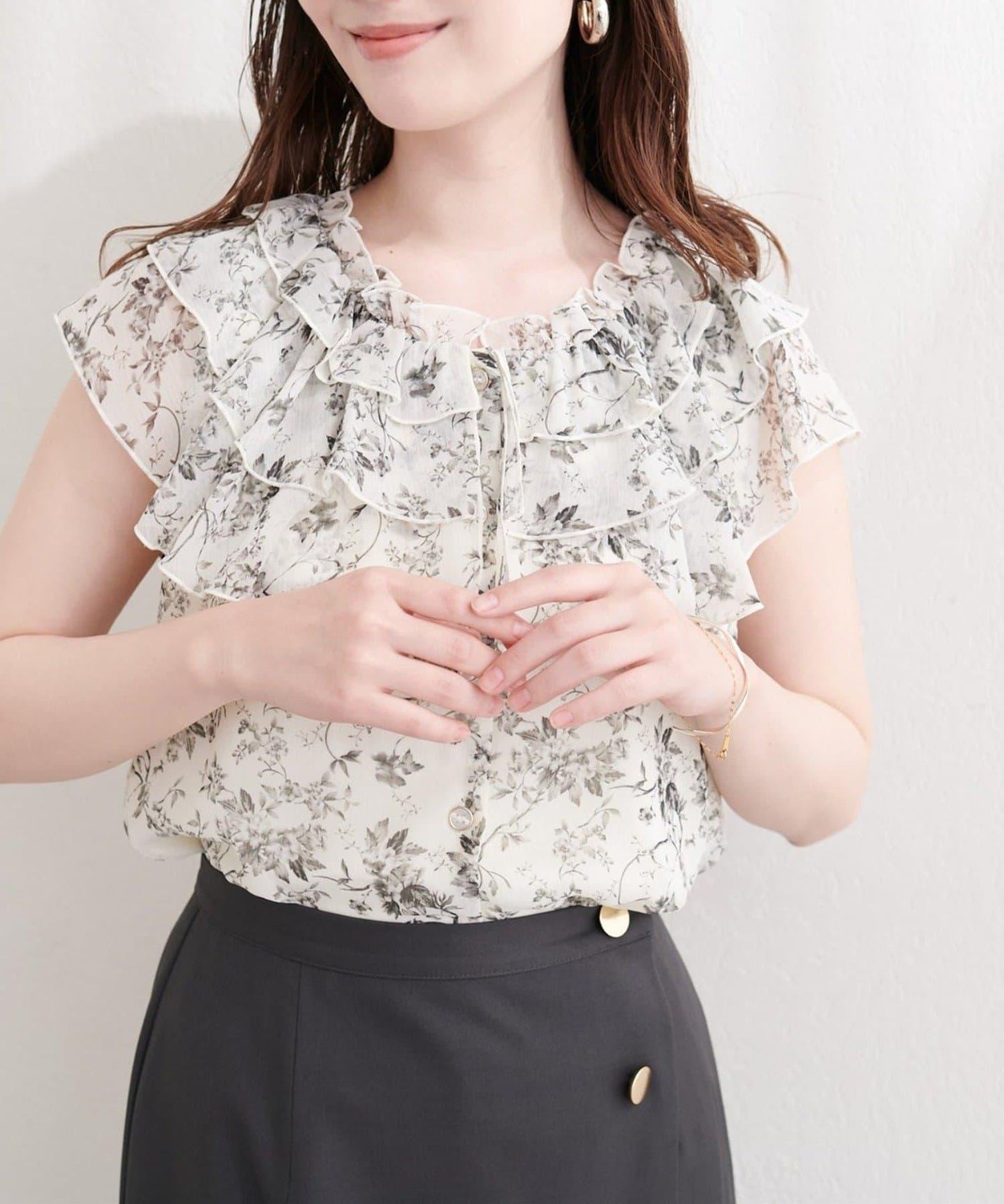 natural couture 荷葉邊領 無袖襯衫