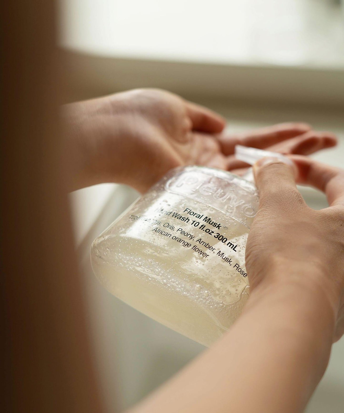 Pleuvoir  Hand Wash
