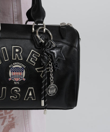 《直営店限定》VARSITY STAR KEY CHARM