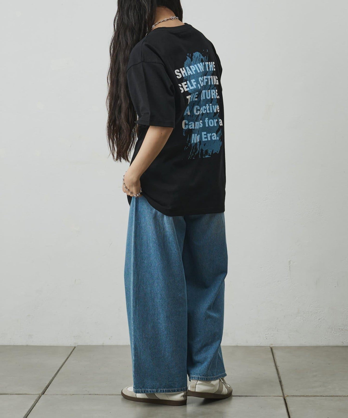 レイヤードアートバックプリントTシャツ