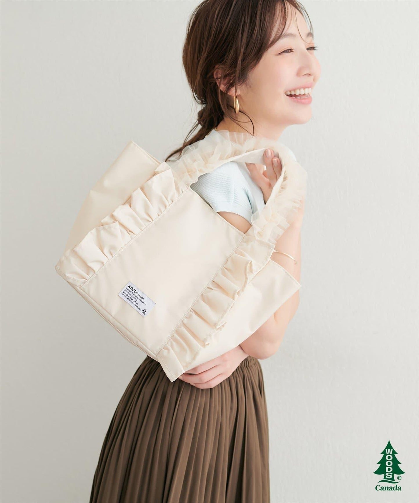 【WOODS × natural couture】ショルダー付きフリルミニトートバッグ