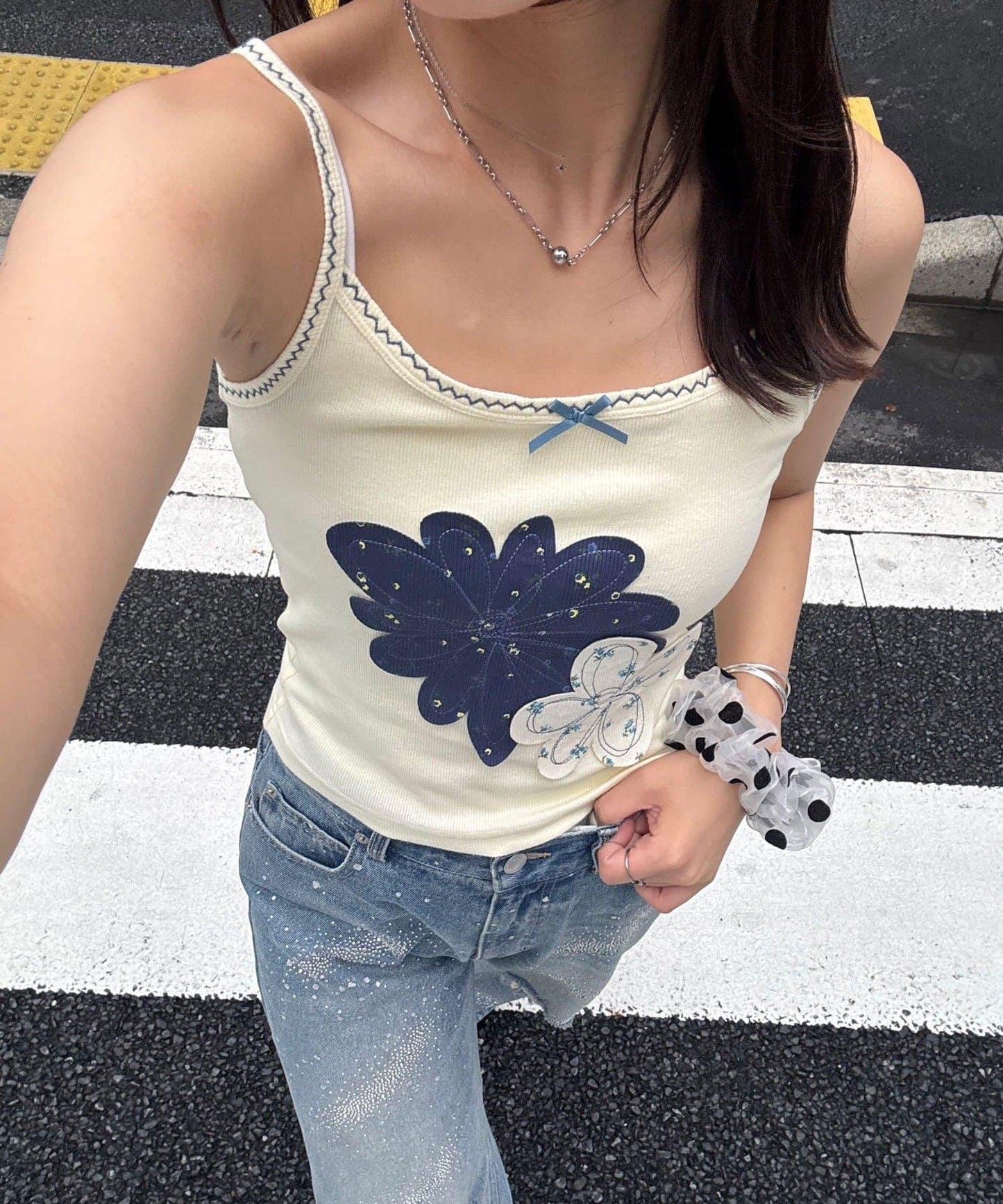 お花アップリケキャミソール
