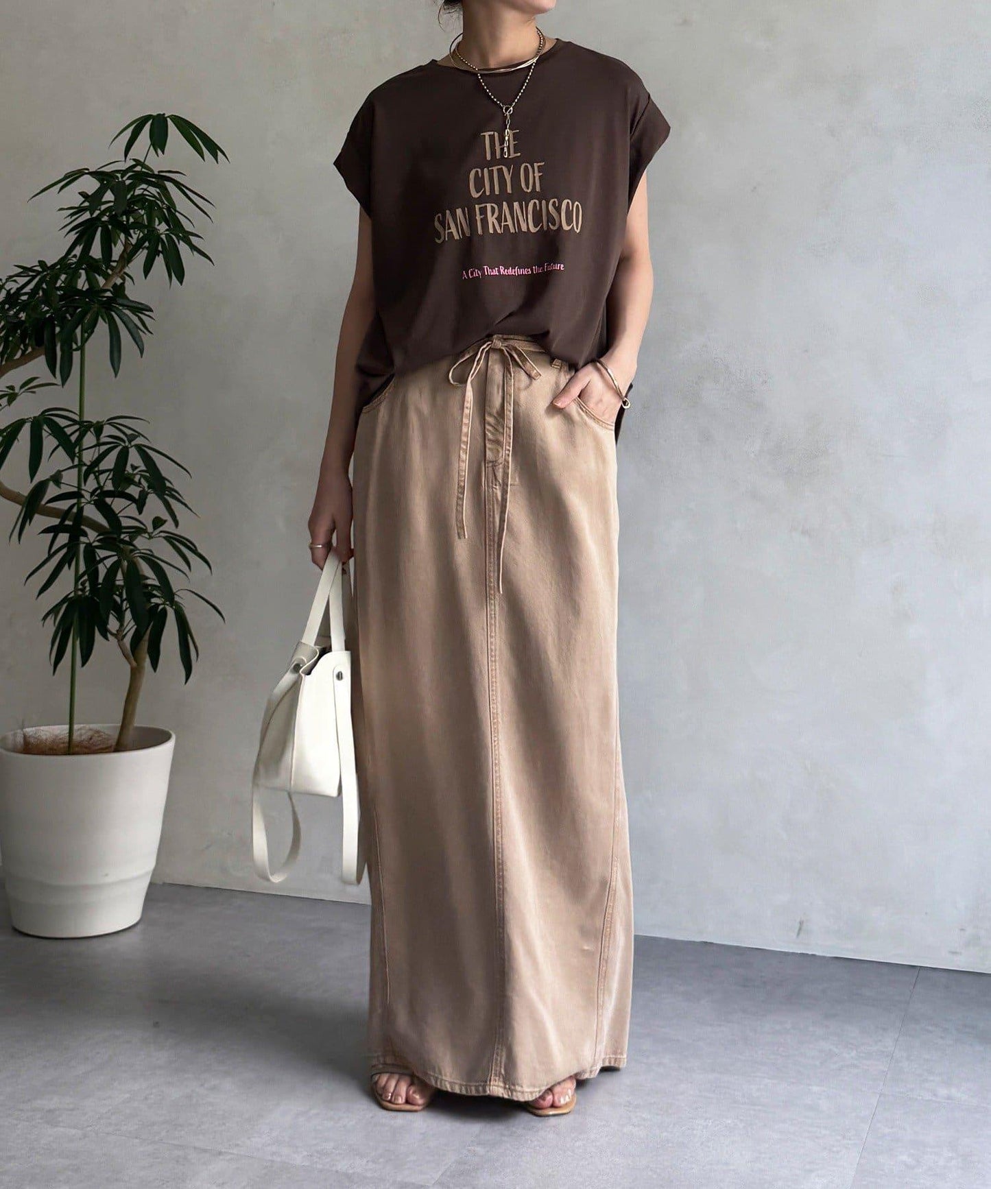 【WEB限定】肩タックプリントTEE
