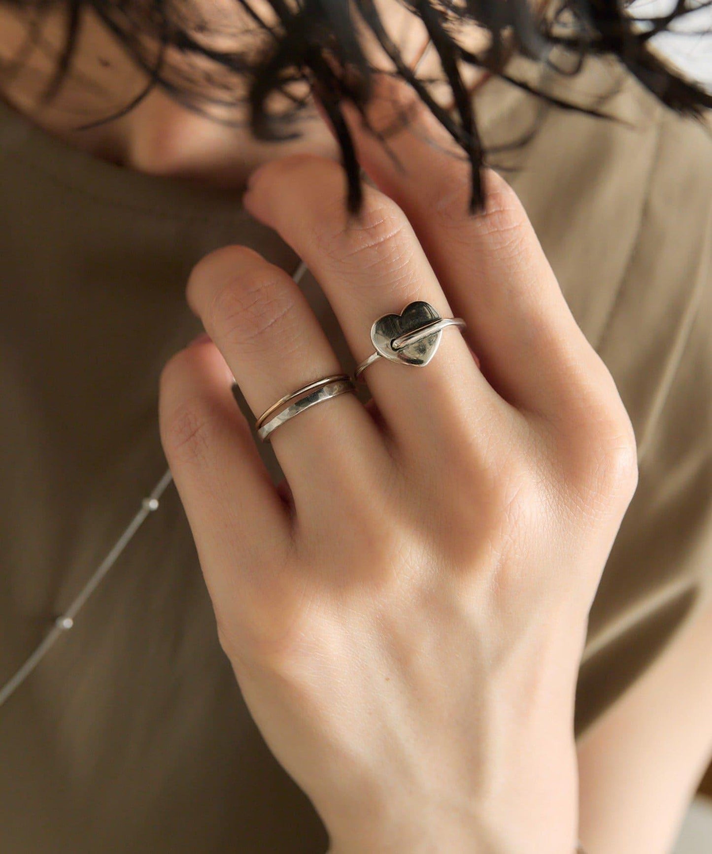 《WEB限定/スターリングシルバー使用》》スルーハートリング