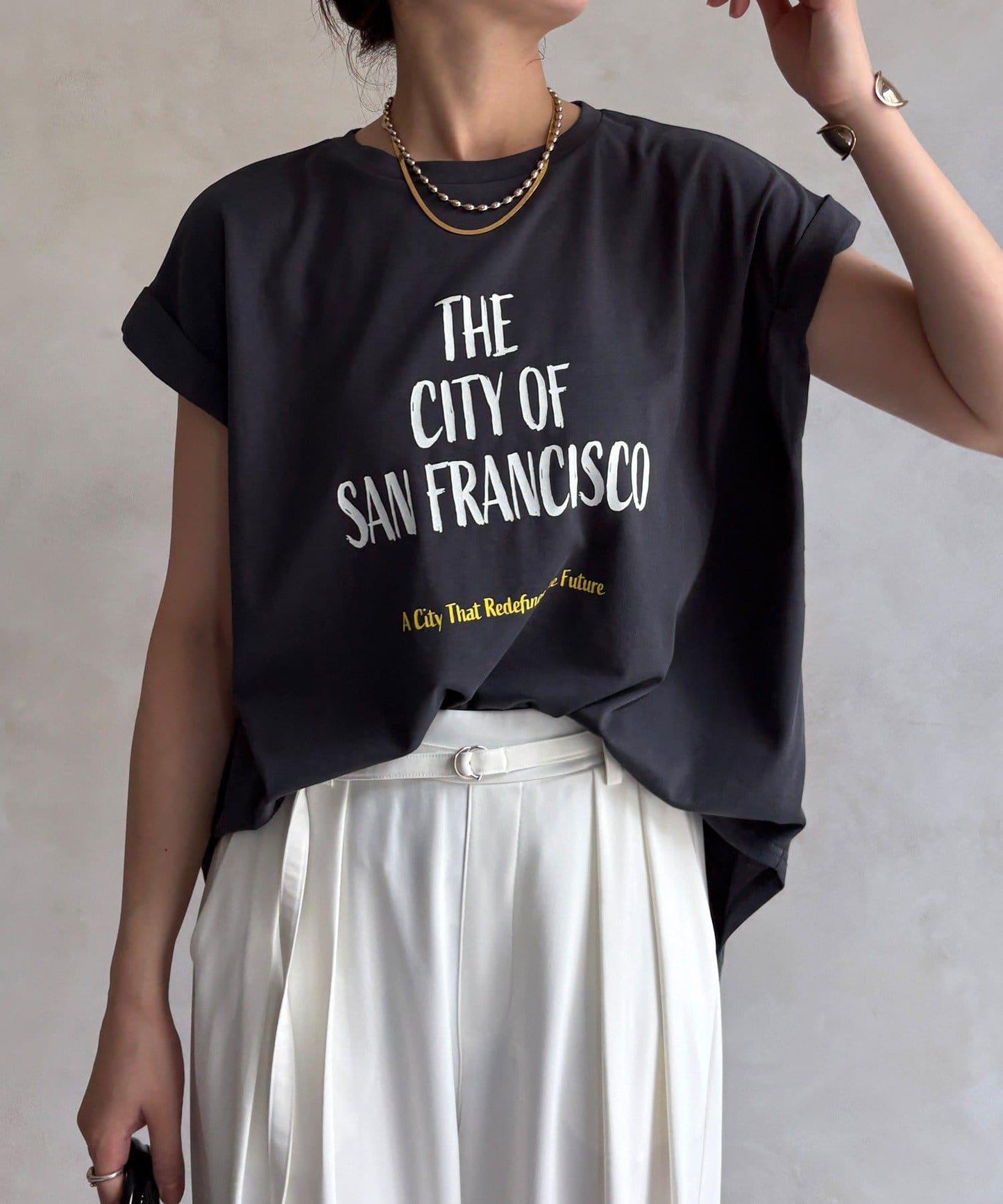 【WEB限定】肩タックプリントTEE