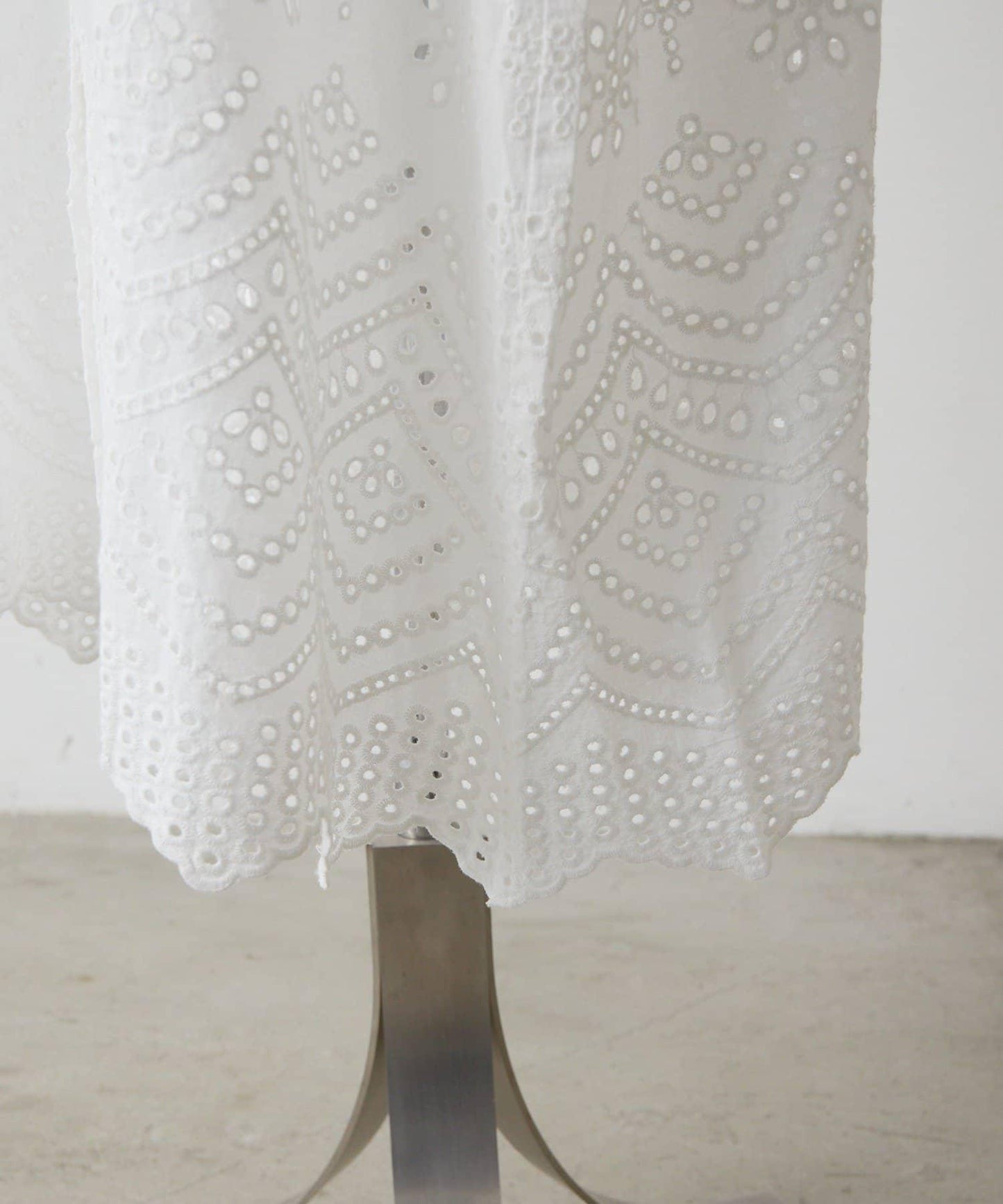 純棉鏤空刺繡連衣裙 SUM1 STYLE