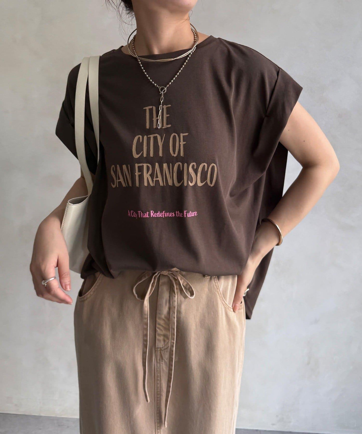 【WEB限定】肩タックプリントTEE