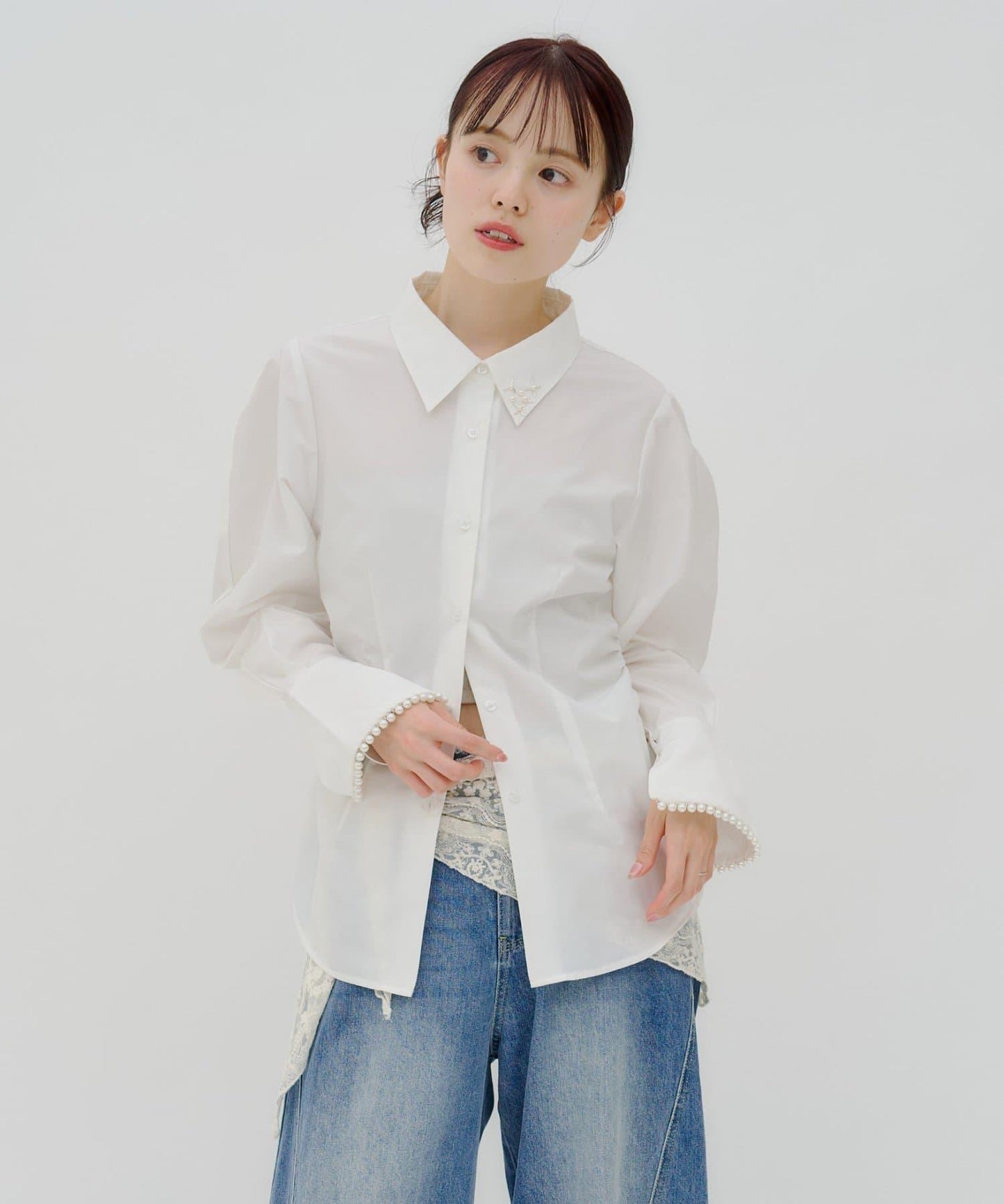 lilium 鑲鑽衣領修身襯衫