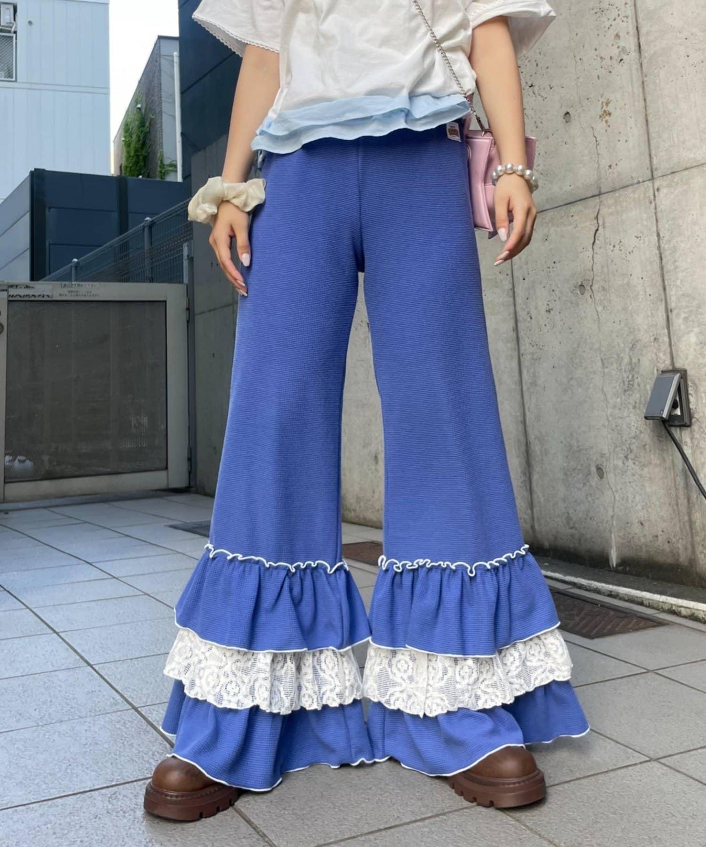 HELLO.SANFRANCISCO 蕾絲荷葉邊華夫格長褲