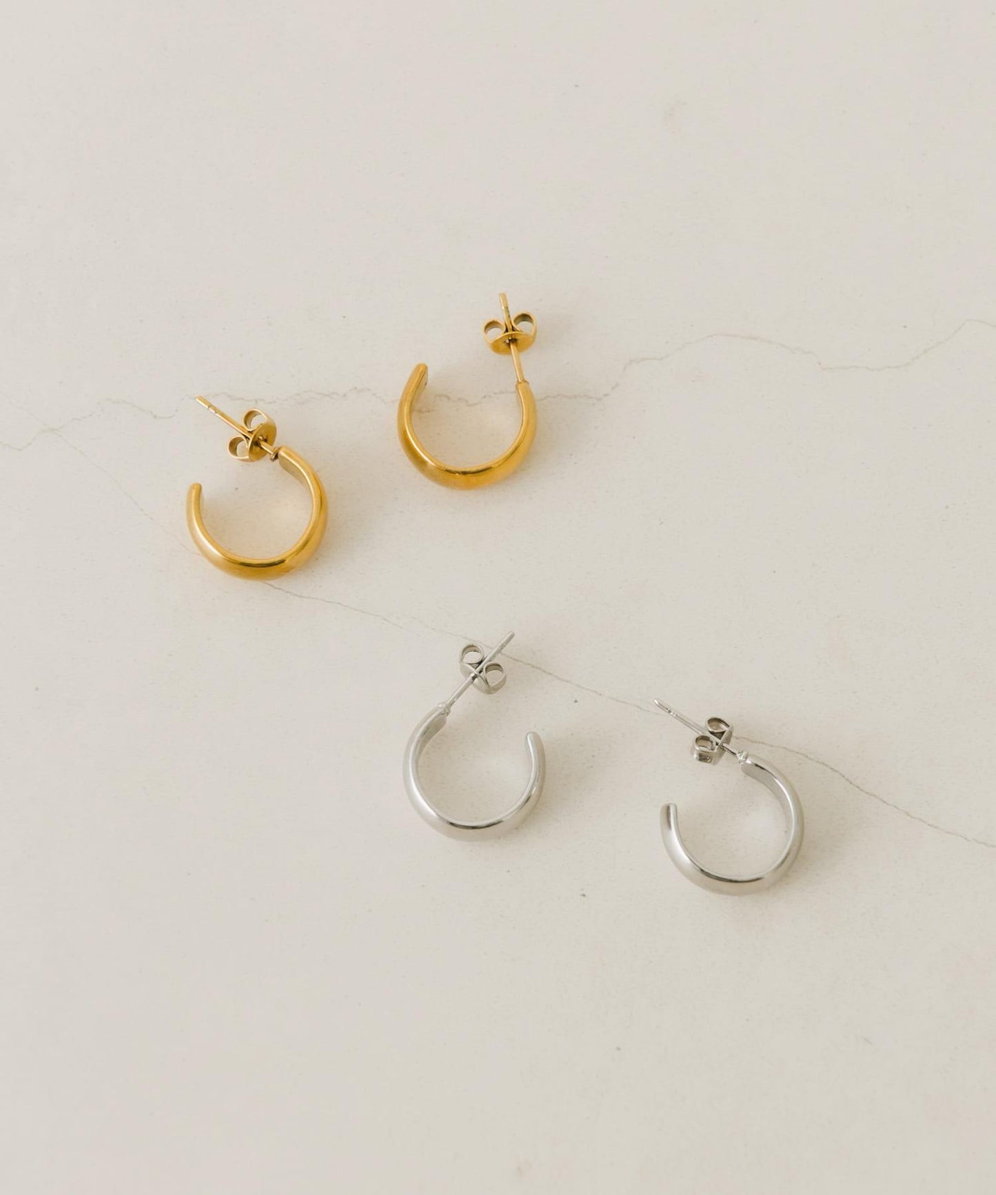 ステンレスフープピアス