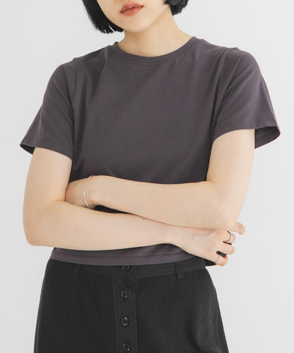 BASICクロップドTEE