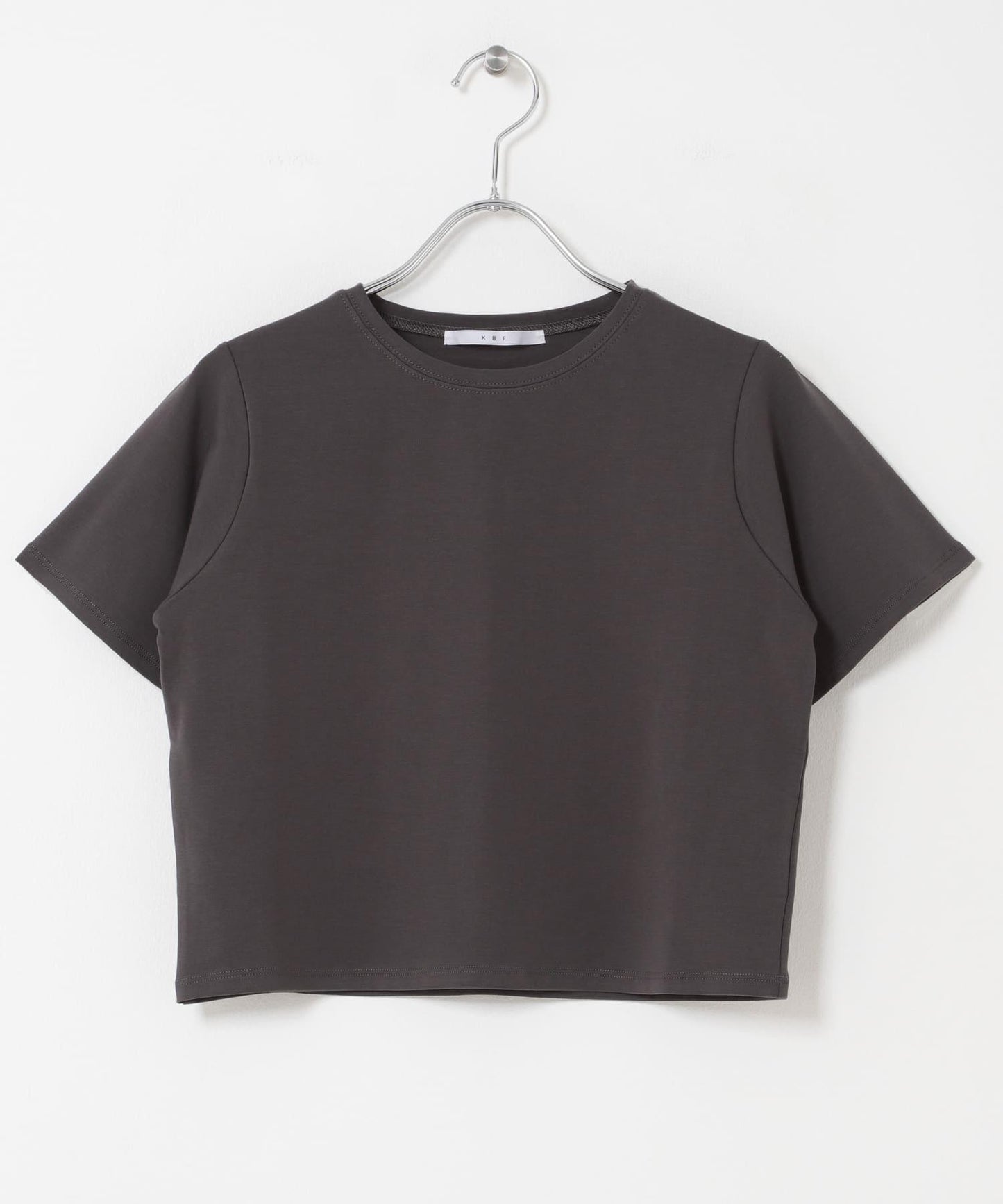 BASICクロップドTEE