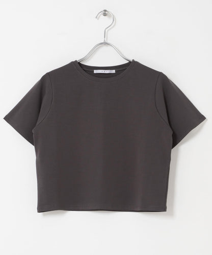 BASICクロップドTEE